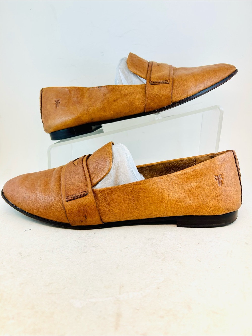 FRYE Camel Tan Terri Buffalo Leather Minimalist Penny Loafers, size 11 M FLAW - Picture 6 of 15